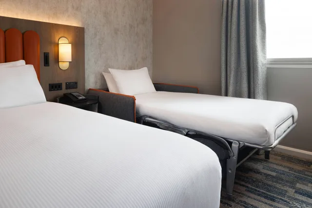غرفة بريميوم بسرير مزدوج مع أريكة، Hilton Leeds City 5/8