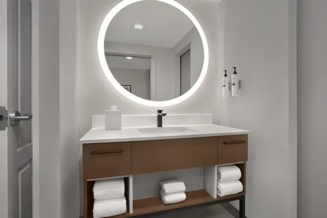 جناح بسرير كينج بغرفة نوم واحدة مع أريكة، Homewood Suites by Hilton Cleveland Solon 7/7