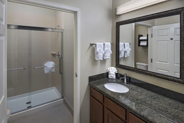 غرفة قياسية بمطبخ، Staybridge Suites Austin Northwest 2/2