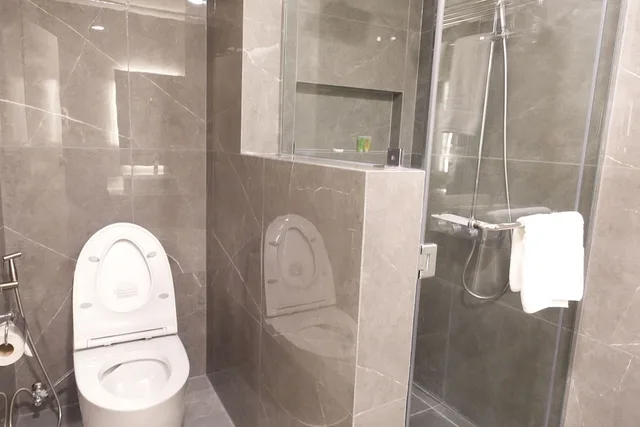 جناح بسرير كوين وسريرين منفصلين بغرفتي نوم، The Linden Suites 2/2