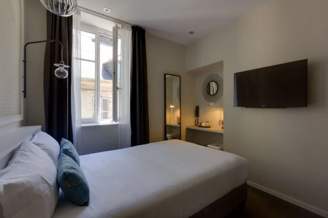 غرفة كلاسيكية بسرير مزدوج، Hotel Les 2 Villas 4/10
