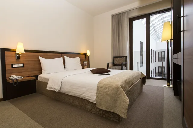 Atrium, Standard, Double Bed، Europa Royale Bucharest Hotel 2/4