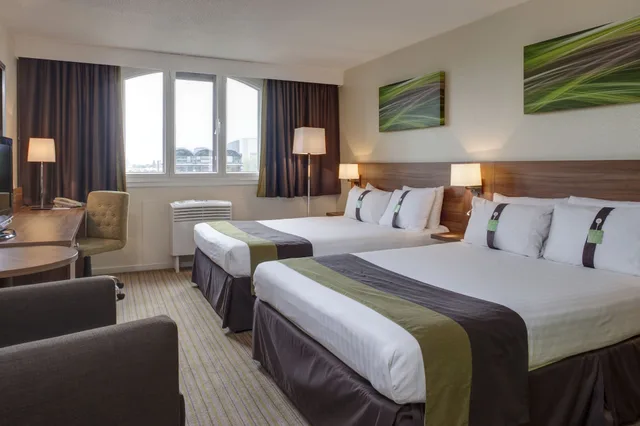 Standard, 2 Double Beds, Wharf View، Holiday Inn Lincoln 4/9