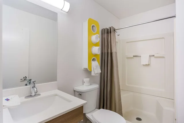 غرفة ديلوكس بسريرين مزدوجين بمطبخ صغير للمدخنين، Studio 6 Extended Stay - Jacksonville, FL - South 4/6