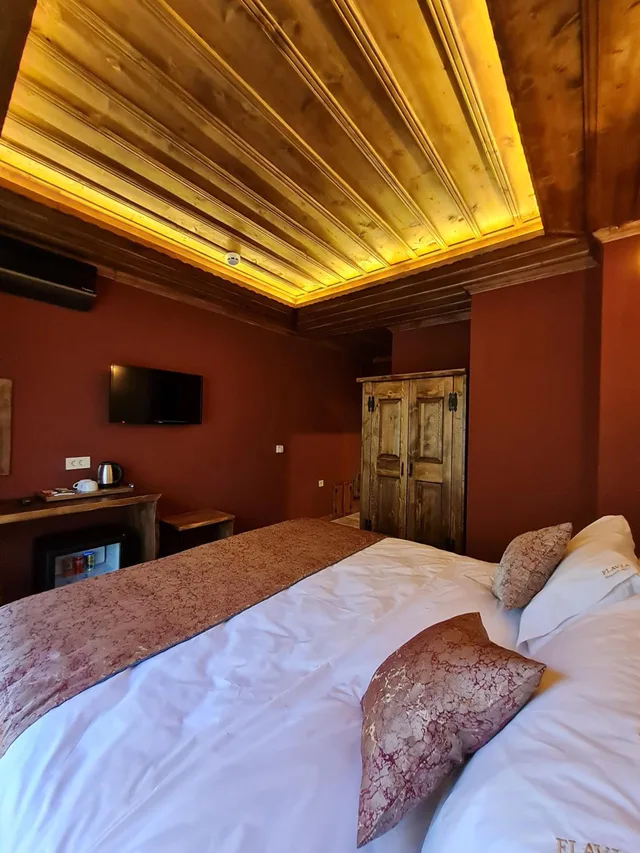 غرفة ديلوكس بسرير مزدوج بشرفة، Flavia Cappadocia Hotel 6/10