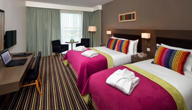 غرفة بسرير مزدوج، The Address Citywest 1/5