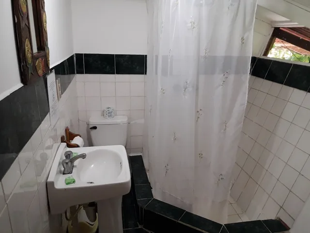 غرفة كومفورت بسرير كوين وسرير فردي بإطلالة على الحديقة بشرفة بغرفة نوم واحدة، Hotel La Colina 3/3