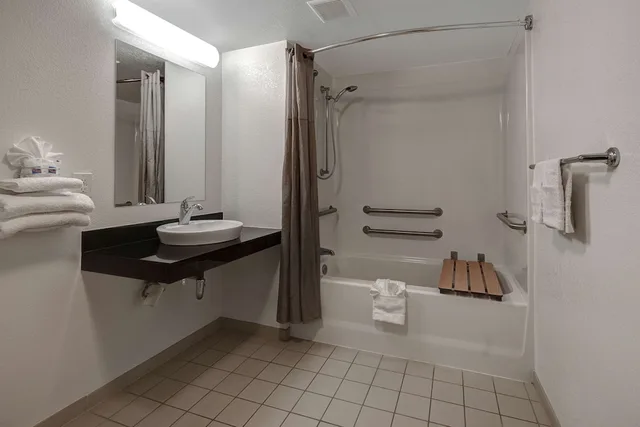 غرفة ديلوكس بسرير كوين، Motel6 Lakeville, MN - South - Lakeville 5/5