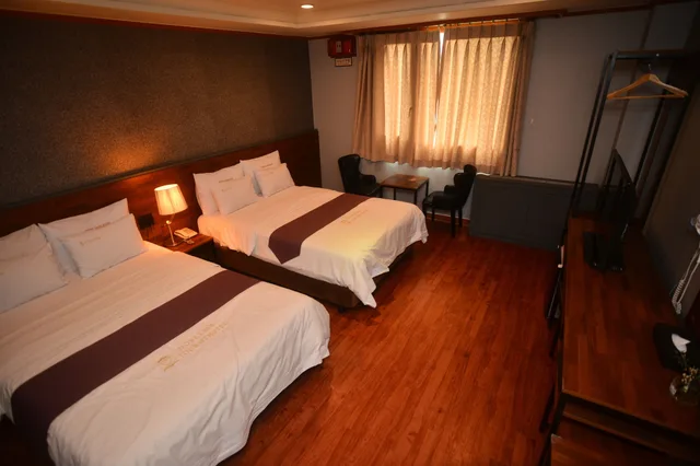 Family, 2 Double Beds, Noblesse Hotel 3/4