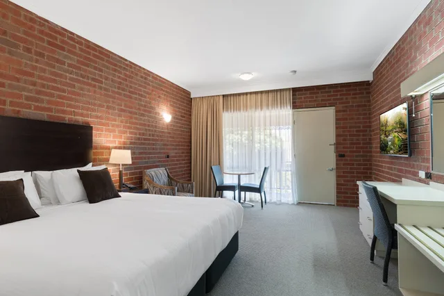 غرفة تنفيذية بسرير كينج، Burke And Wills Motor Inn Swan Hill 1/3