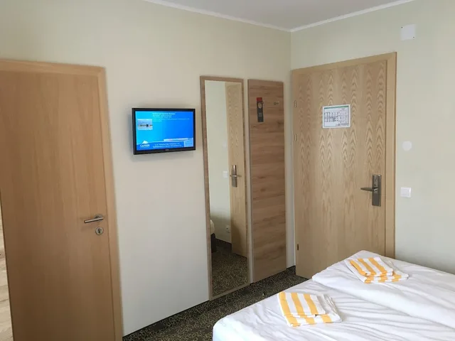 غرفة عائلية بسرير كينج وسرير كوين بغرفتي نوم، Hotel Lindenhof 4/6