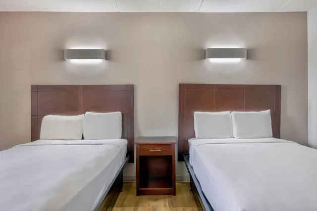غرفة ديلوكس بسريرين مزدوجين، Motel6 Falls Church, VA - Arlington Boulevard 5/7