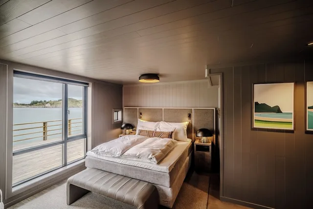 جناح جونيور بسرير كوين بإطلالة على الجبل، Henningsvaer Bryggehotell by Classic Norway Hotels 1/4