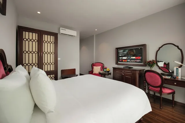 غرفة اقتصادية بسرير كوين، Serene Central hotel 1/5