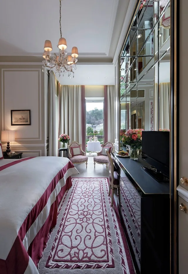 Deluxe, Double Bed, with View, Hotel Sacher Salzburg 3/8
