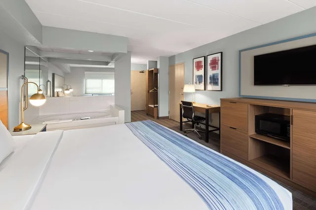 غرفة ديلوكس بسرير كينج، Americinn By Wyndham North Branch 1/6