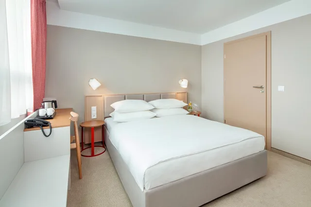 Superior, Queen Bed, Hotel Altus 2/3