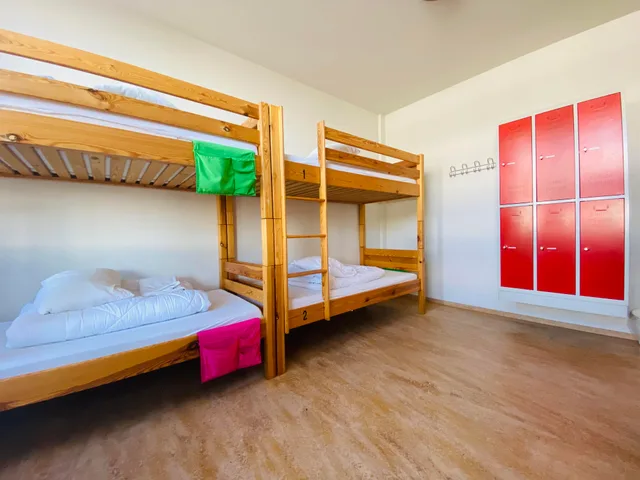 سكن مشترك مختلط بحمام مشترك، Bus Hostel Reykjavik 1/3