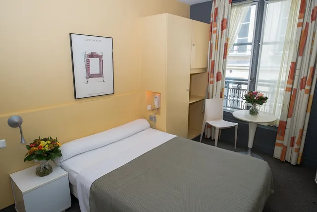 غرفة كلاسيكية بسرير مزدوج، HOTEL DES CANETTES 1/7