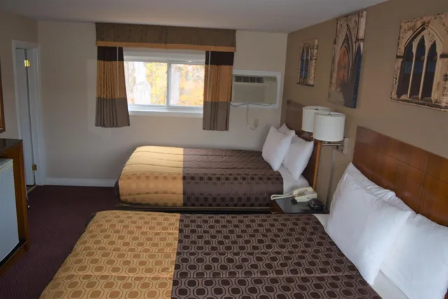 غرفة قياسية بسريرين مزدوجين، Knights Inn Arnprior 1/5