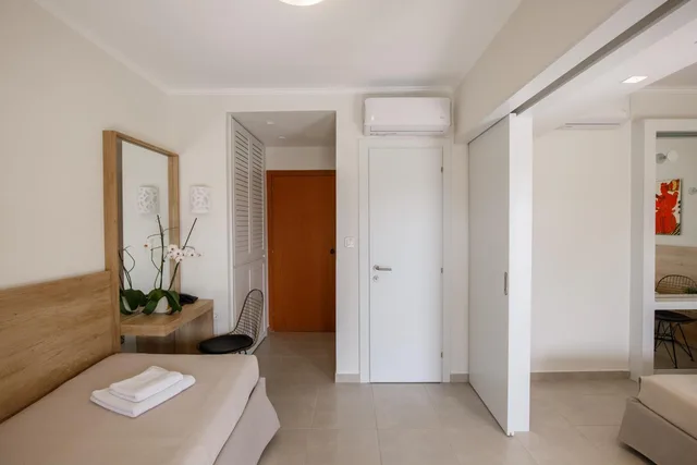 غرفة ثلاثية، Marialena Hotel 7/8