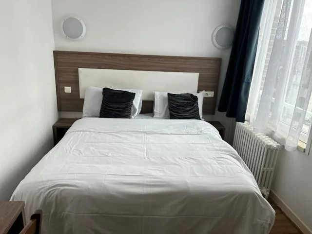 غرفة بسرير مزدوج، Hotel Le Clemenceau 2/6
