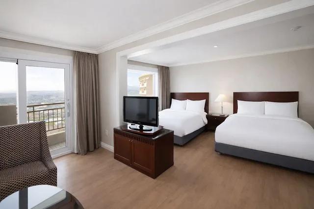 غرفة بسريرين مزدوجين، La Vie Dor Hotel and Resort, Trademark Collection by Wyndham 2/8