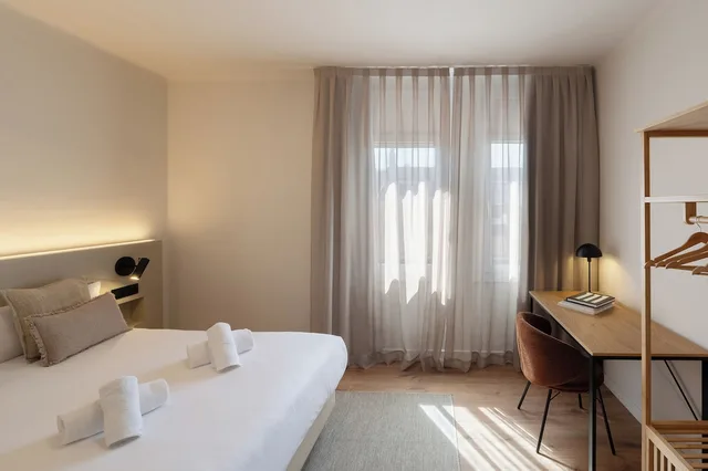 5 Bedrooms, Premium, Penthouse, 4 Beds, 2 Double Beds, Sagrada Familia View, Terrace، Suite Home Sagrada Familia 2/10