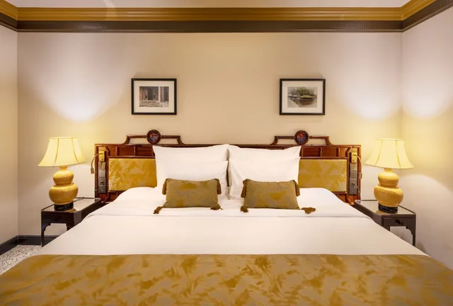 غرفة كلاسيكية بسرير كينج، Silk Path Grand Hue Hotel 3/5