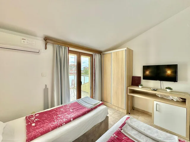 Room, Double or Twin Bed, Balcony, Hotel Grbalj 3/10