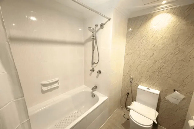 جناح بسرير كينج بغرفة نوم واحدة، Howard Johnson By Wyndham Kuala Lumpur 118 7/7
