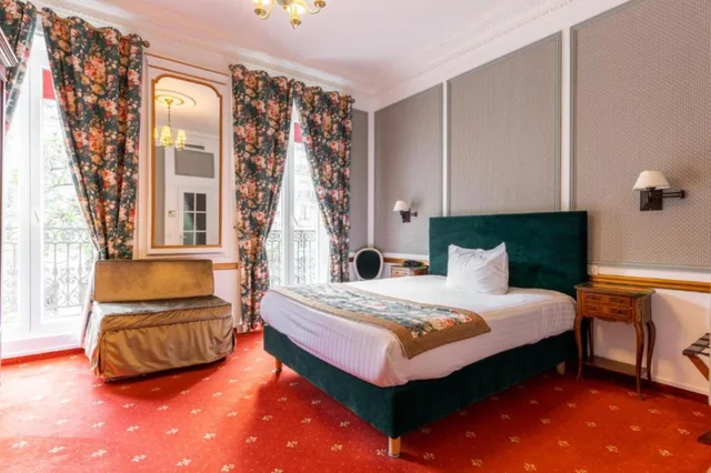 غرفة سوبيريور ثلاثية بسرير مزدوج وسرير فردي مع أريكة، Hotel Belfast 2/3