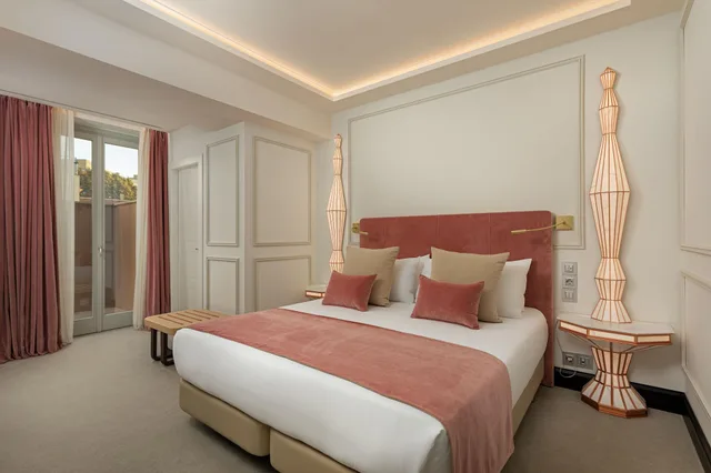 غرفة ديلوكس بشرفة، Room Mate Gran Filippo, Rome Fontana di Trevi 1/7