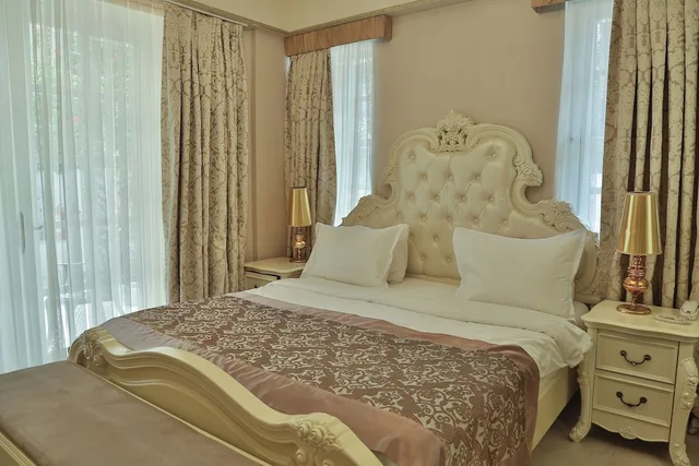 غرفة ديلوكس بسرير كوين، Elegance East Hotel Boutique Class 1/10