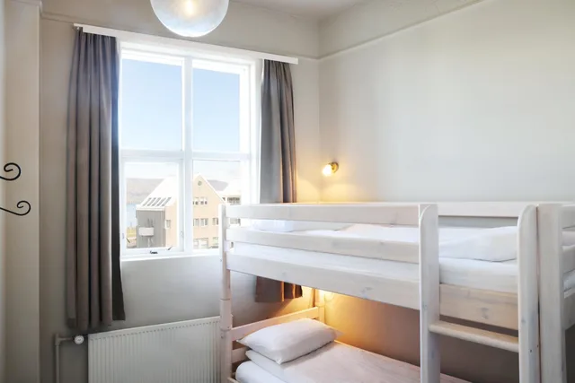 Family, Twin Beds, 2 Bunk Beds, Fosshotel Baron 1/2