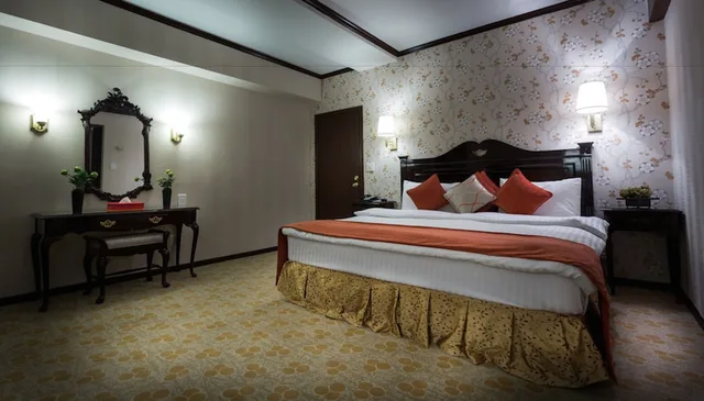 جناح بسرير كينج بـ3 غرف نوم، هوثورن سويتس من ويندام(Hawthorn Suites By Wyndham Al Khobar) 1/8