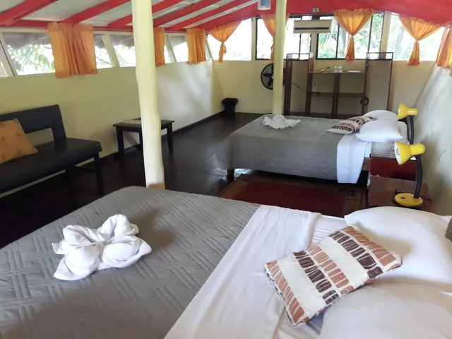 غرفة كومفورت بسرير كوين وسرير فردي بإطلالة على الحديقة بشرفة بغرفة نوم واحدة، Hotel La Colina 2/3
