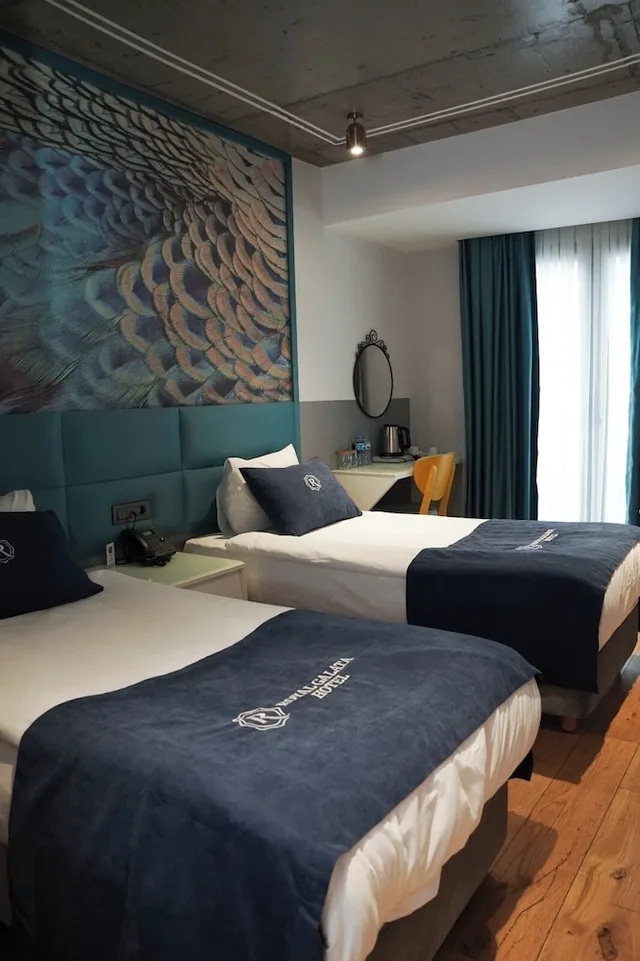 غرفة قياسية بسرير كوين، Royal Galata Hotel 4/10
