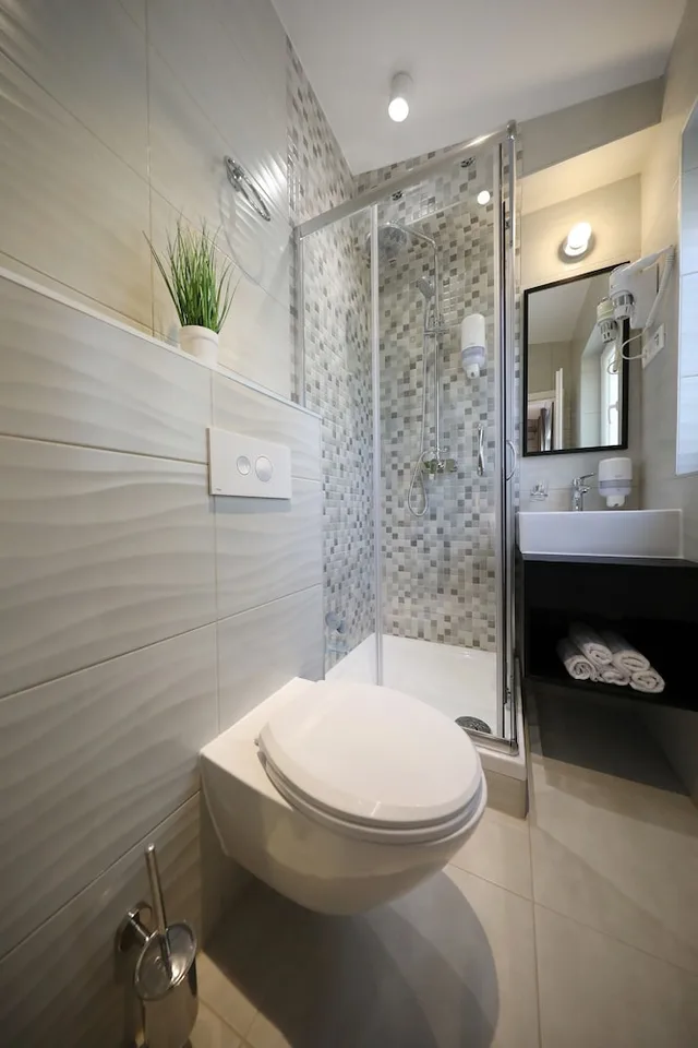 غرفة قياسية بسرير كوين بحمام خاص، Downtown Boutique Hostel 4/5
