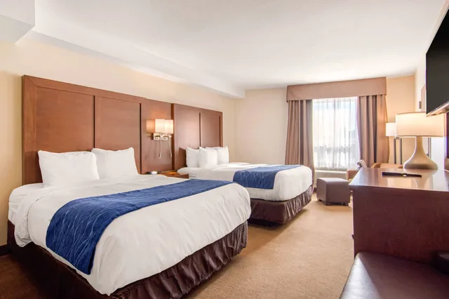 غرفة قياسية بسريرين كوين، Comfort Inn & Suites Medicine Hat Shopping Centre 3/9