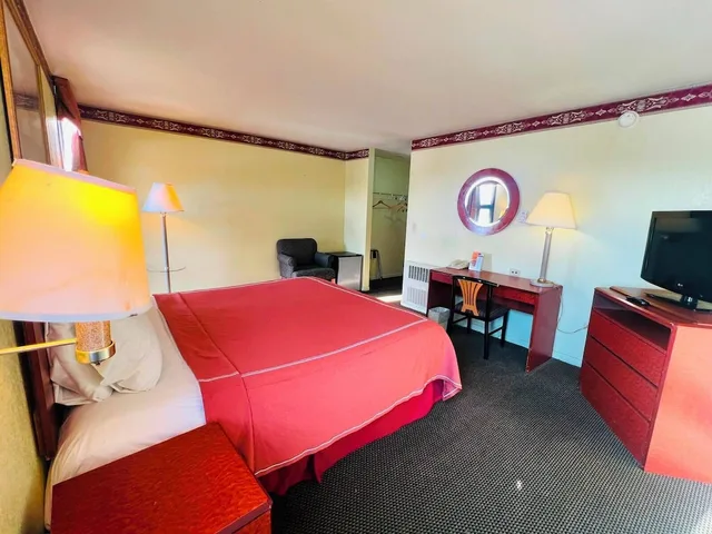 غرفة بسرير كينج، Barrington Hotel Schaumberg Near I 90 9/10