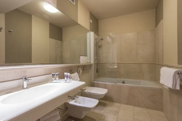 غرفة ديلوكس ثلاثية، Mercure Tirrenia Green Park 7/7