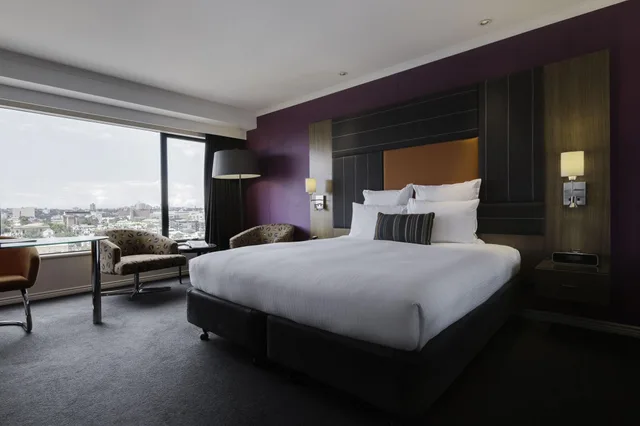 غرفة سوبيريور بسرير كوين بإطلالة على المتنزه، PULLMAN SYDNEY HYDE PARK 1/4