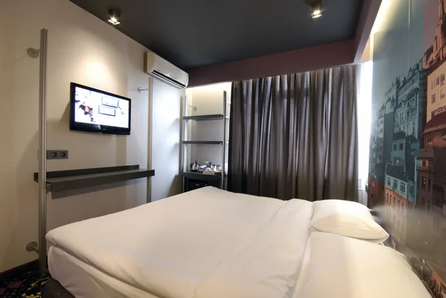 1 Bedroom, Superior, Triple, Double Bed, Sofa, Tulip City Taksim Hotel 2/7