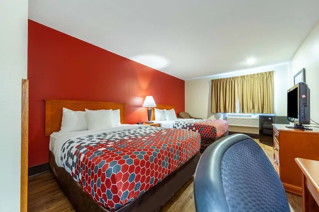 غرفة قياسية بسريرين كوين، Econo Lodge Sioux Center 2/3