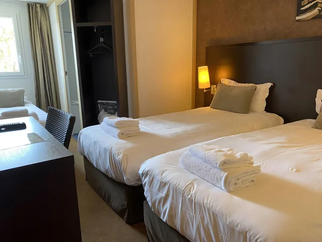 غرفة قياسية بسريرين منفصلين، Shelder Hotel 1/5