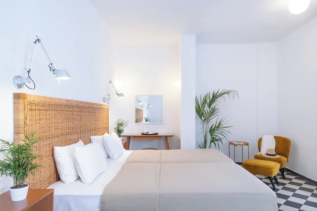 غرفة عائلية بسرير مزدوج وسريرين منفصلين، ROSEBAY HOTEL 3/5
