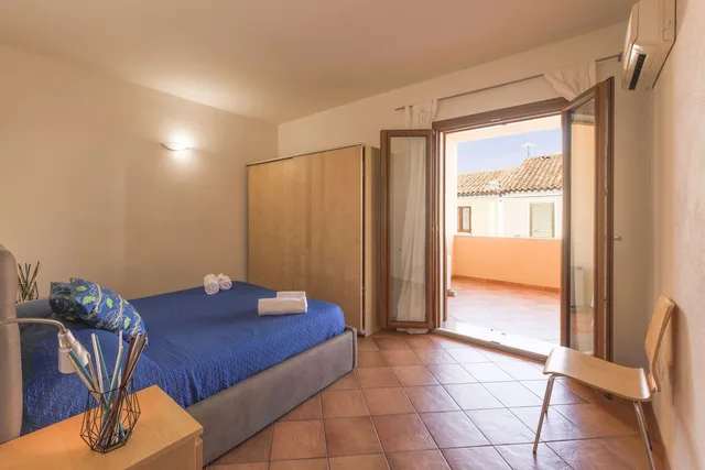 Comfort, Apartment, Queen Bed, Sofa, Cristal Blu 2/7