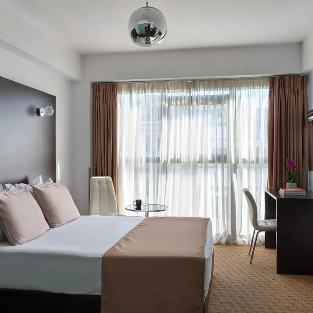غرفة سوبيريور بسرير كينج، Breeze Boutique Hotel 4/8
