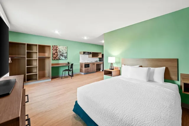 Room, Queen Bed, Accessible, ECHO Suites Extended Stay by Wyndham Reno 2/3